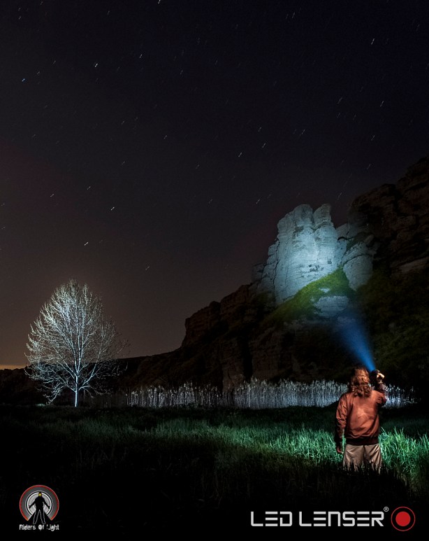 Bright Monolith con firma y logo LedLenser Web