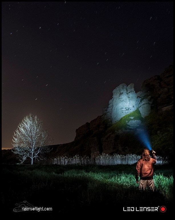 Bright Monolith con firma y logo LedLenser Web